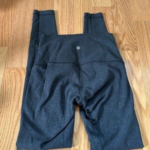 Lululemon size 6 legging